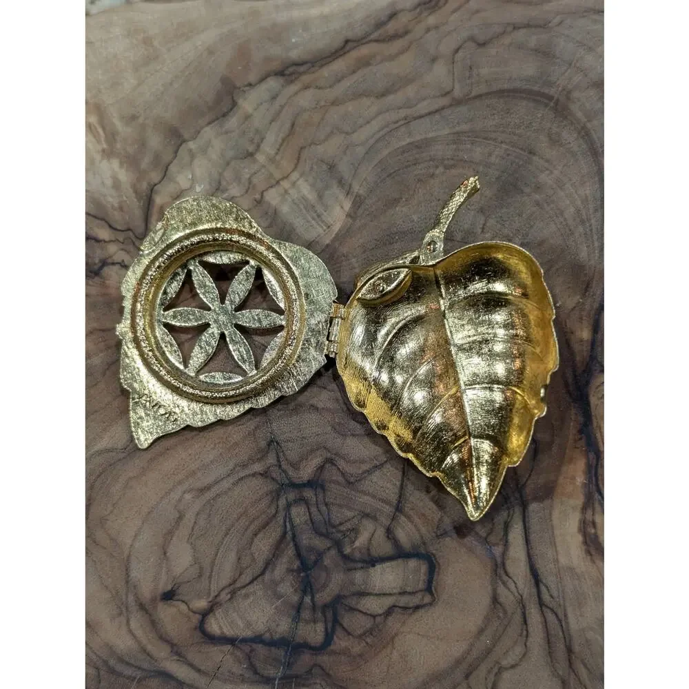 Avon 1972 Golden Leaf Solid Compact Pin Brooch with Faux Pearl Berry